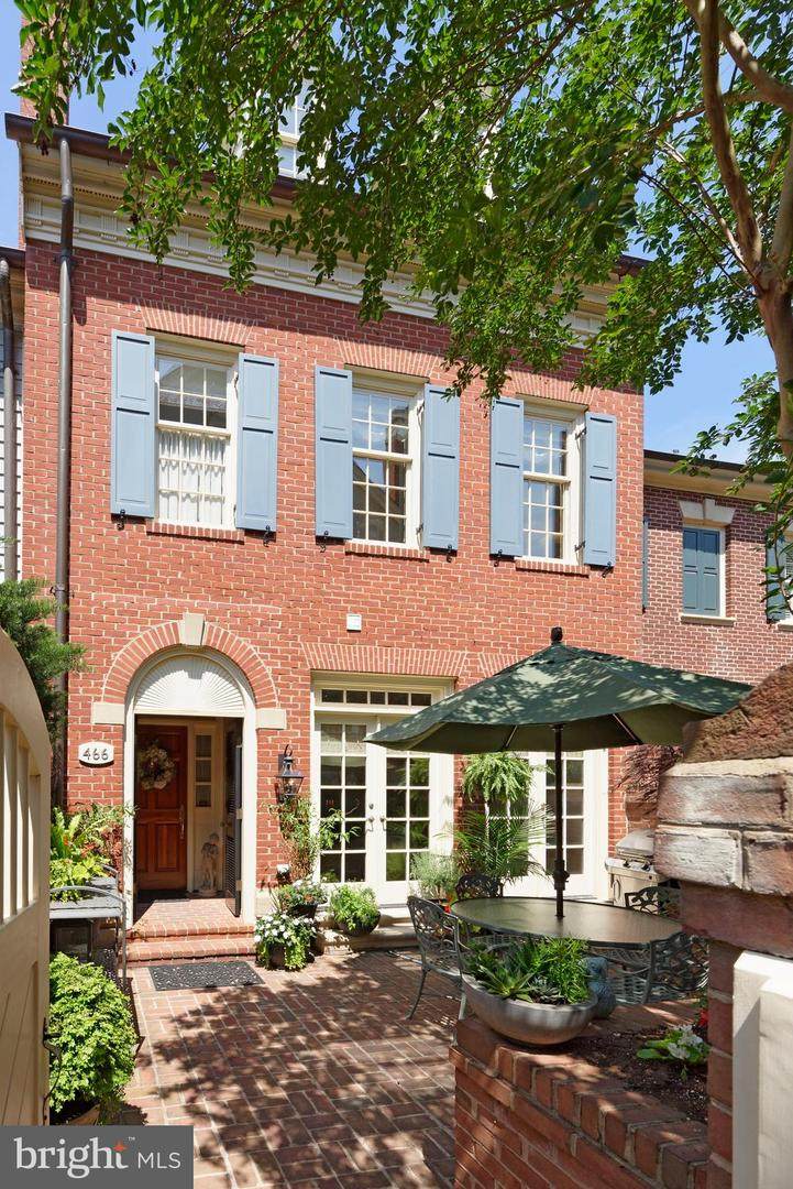 466 Union Street - Photo 1
