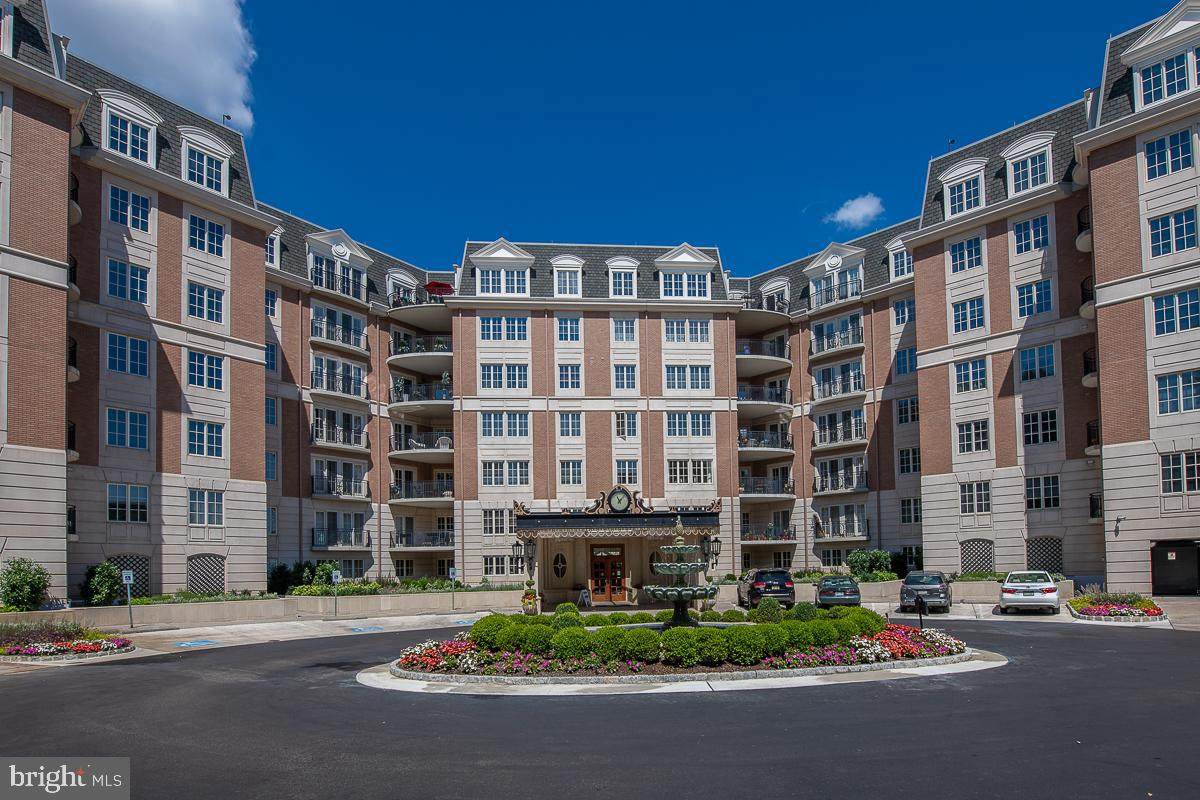 190 Presidential Boulevard - Photo 1