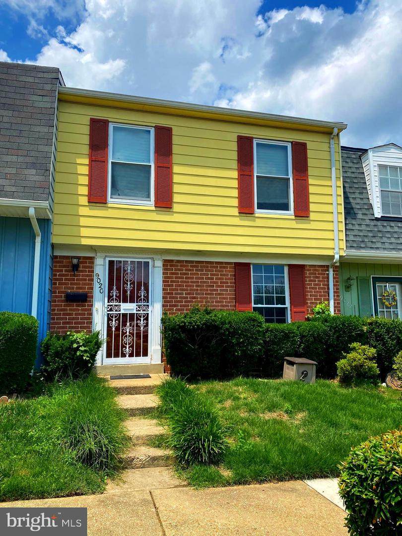 9020 Continental Place - Photo 1