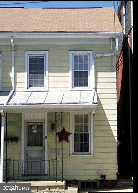 8 East Street - Photo 1