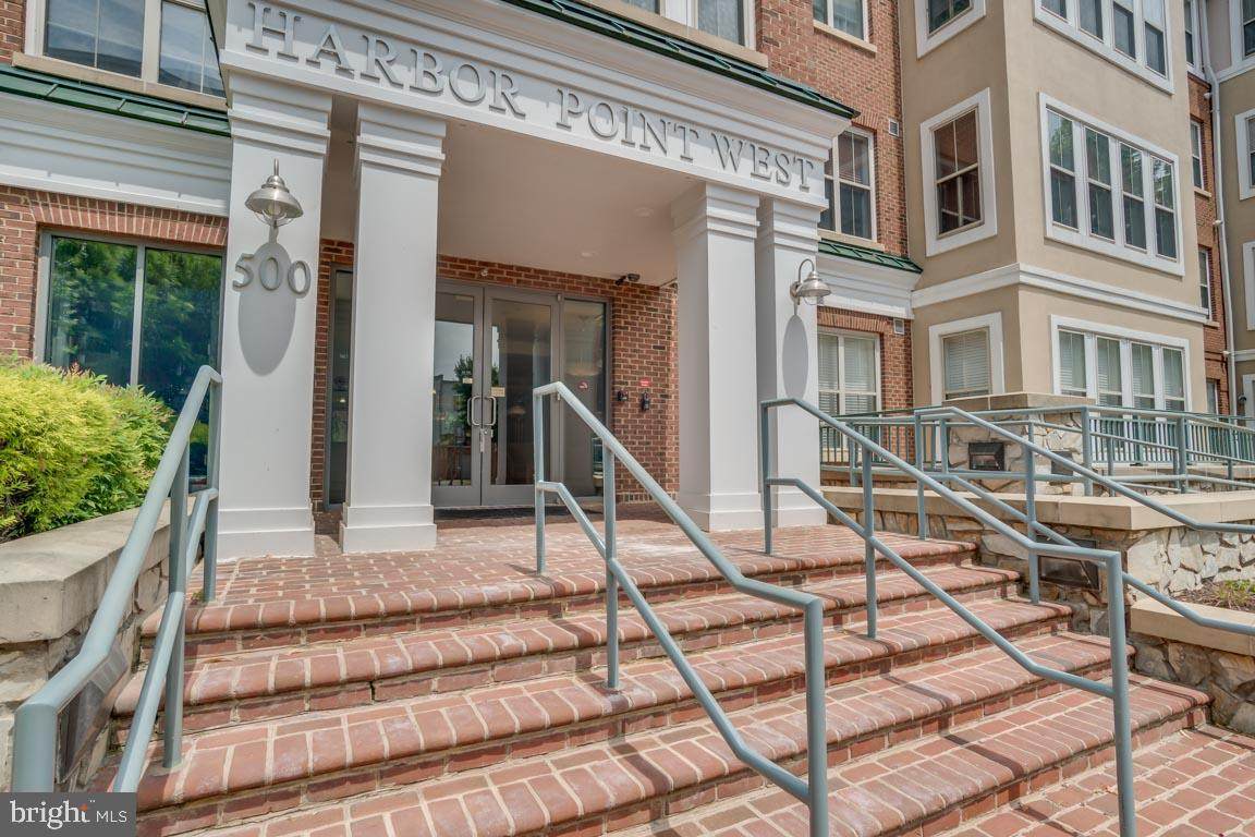 500 Belmont Bay Drive - Photo 1