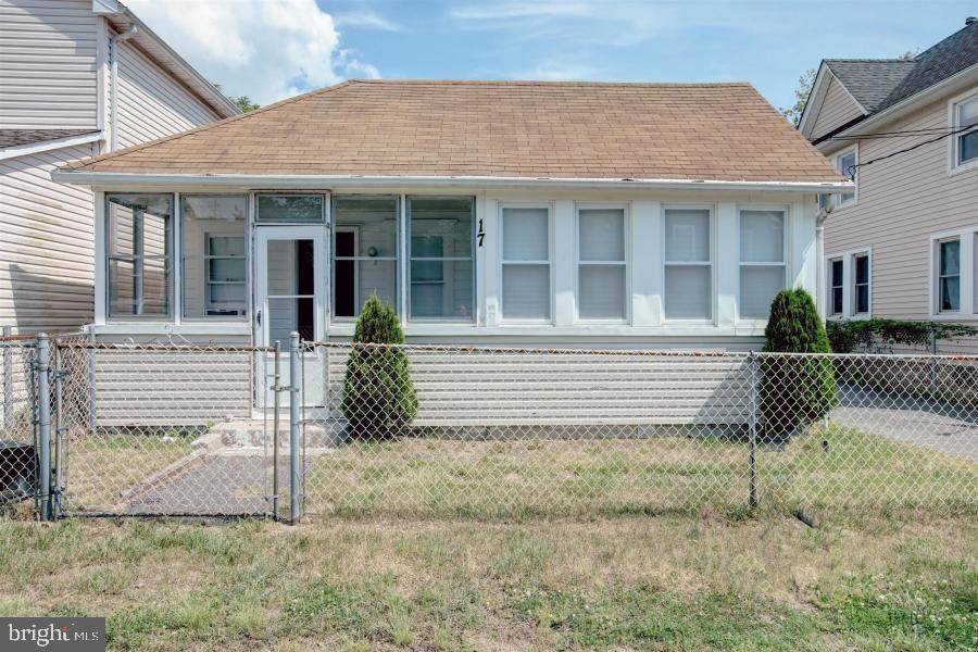 17 Point Pleasant Avenue - Photo 1