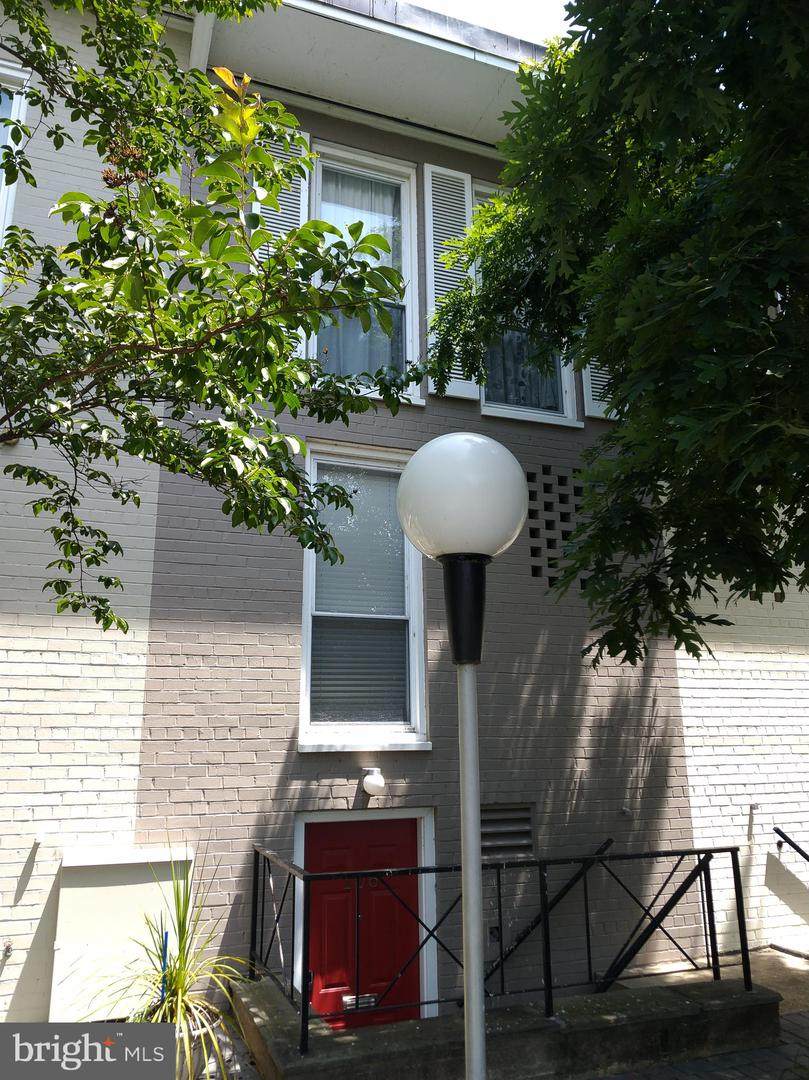 106 G Street - Photo 1