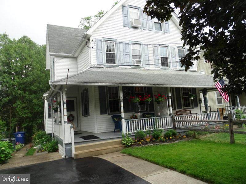 313 Linden Street - Photo 1