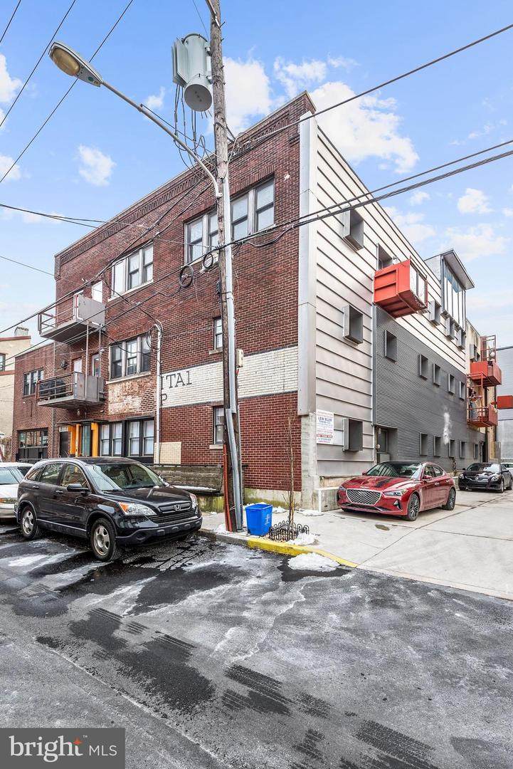 144-50 Laurel Street - Photo 1