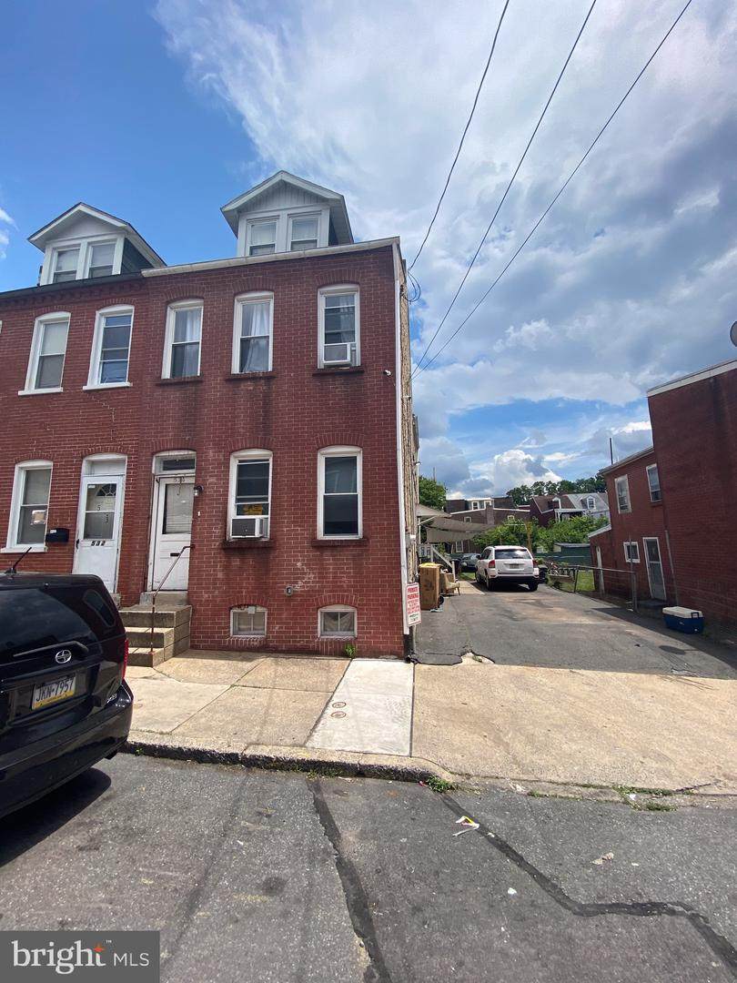 534 Poplar Street - Photo 1