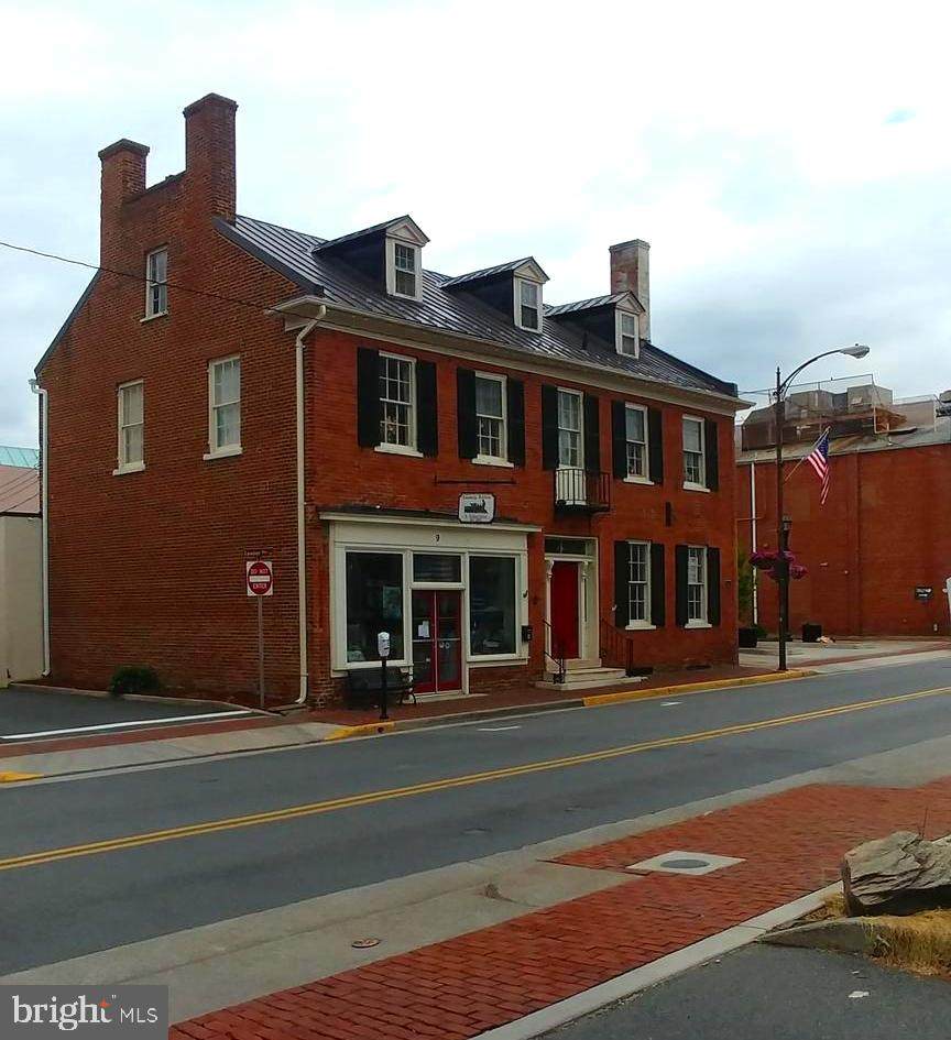 11 Market Street - Photo 1