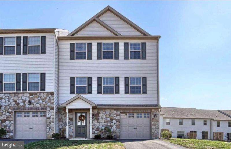 257 Melbourne Lane - Photo 1
