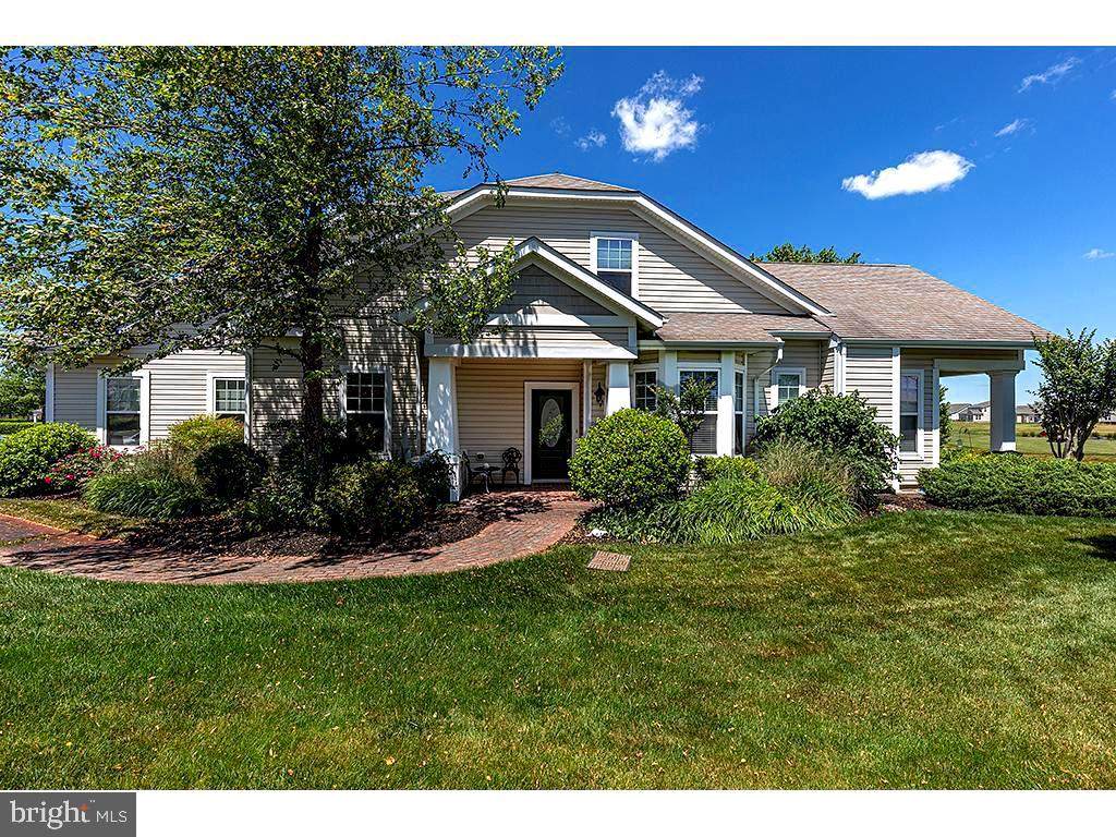 10 Blue Heron Court - Photo 1