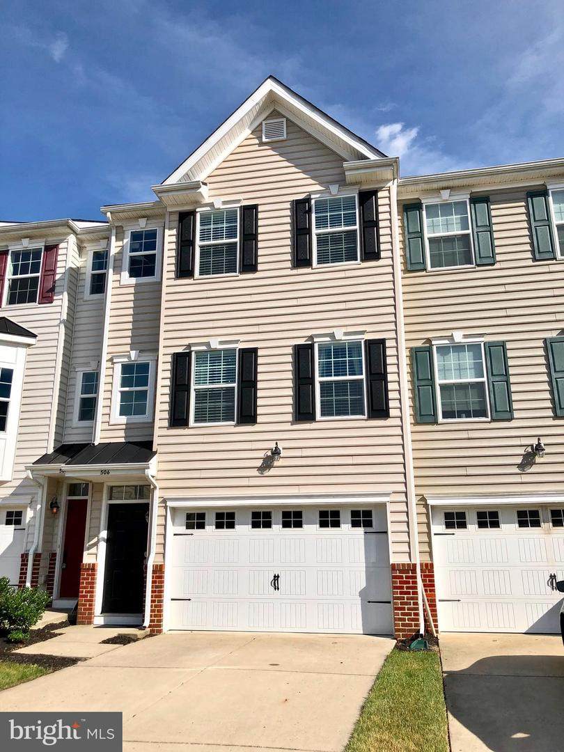 506 Boxwood Lane - Photo 1