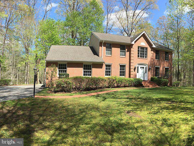 660 Sycamore Lane - Photo 1
