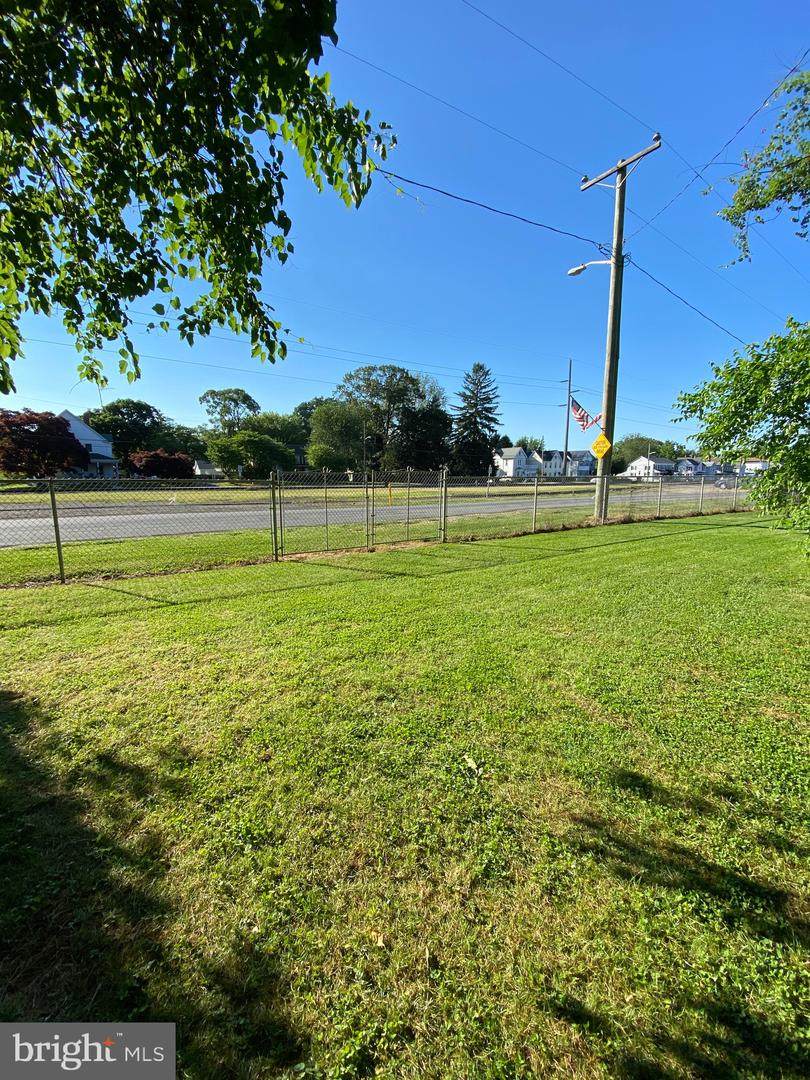 E Railroad Ave - Photo 1