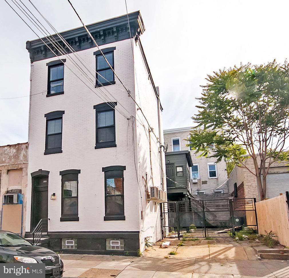 2121-23 Dauphin Street - Photo 1
