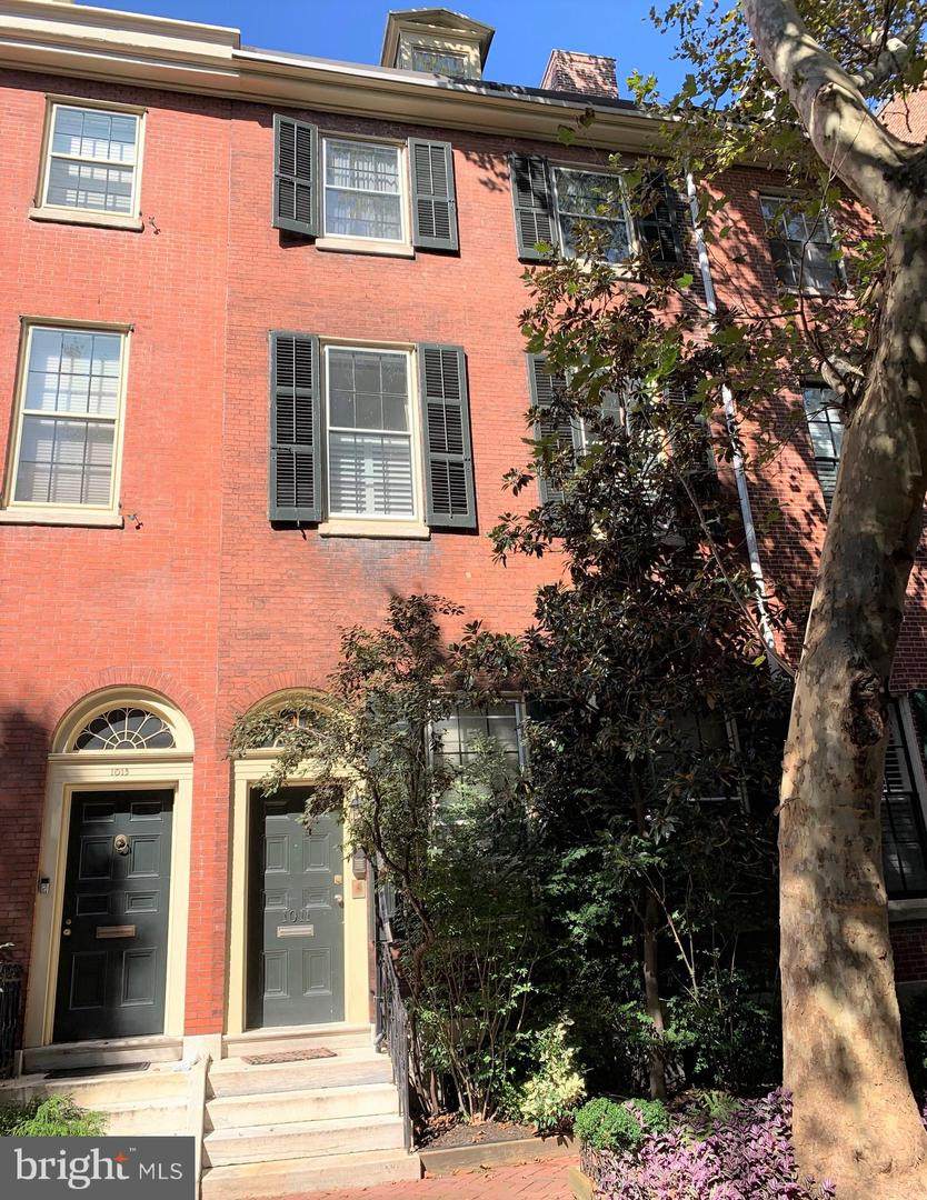 1011 Clinton Street - Photo 1