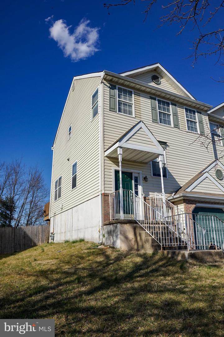 602 Heatherfield Drive - Photo 1