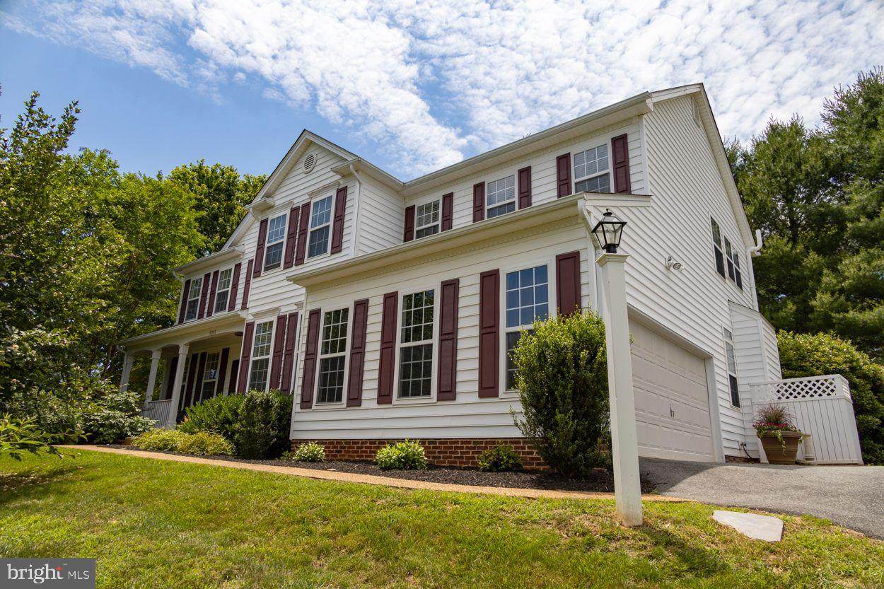 1015 Still Meadow Crossing - Photo 1