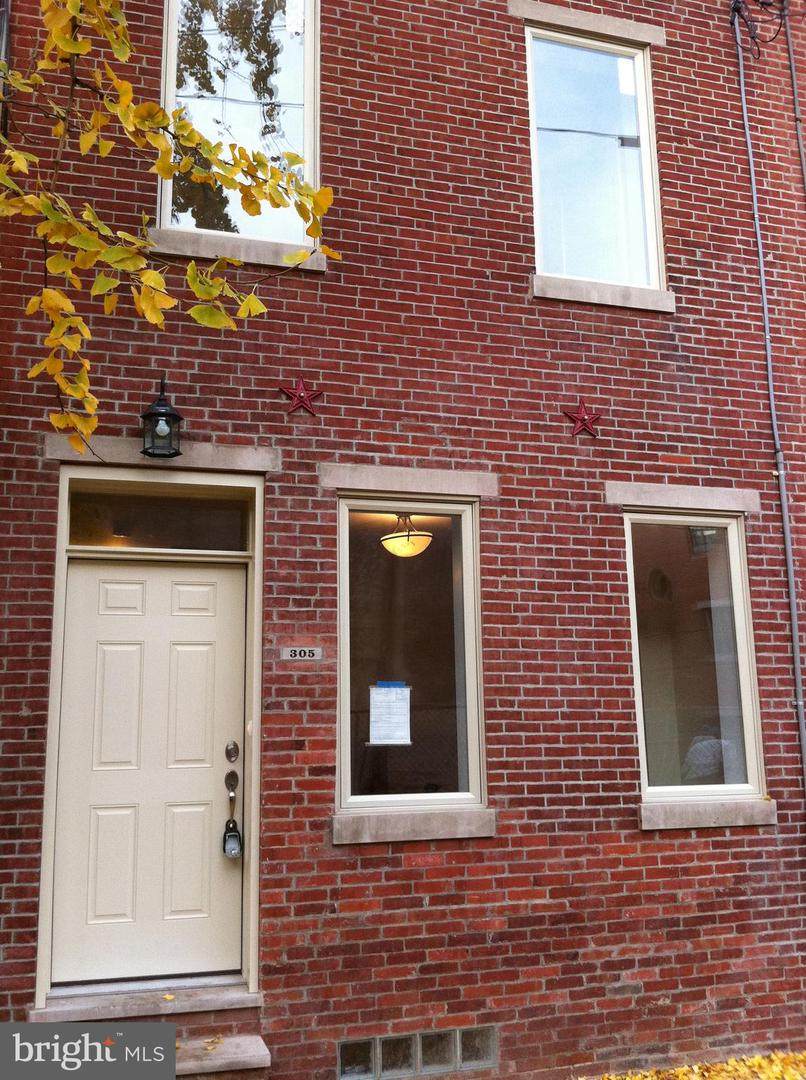 305 Kater Street - Photo 1