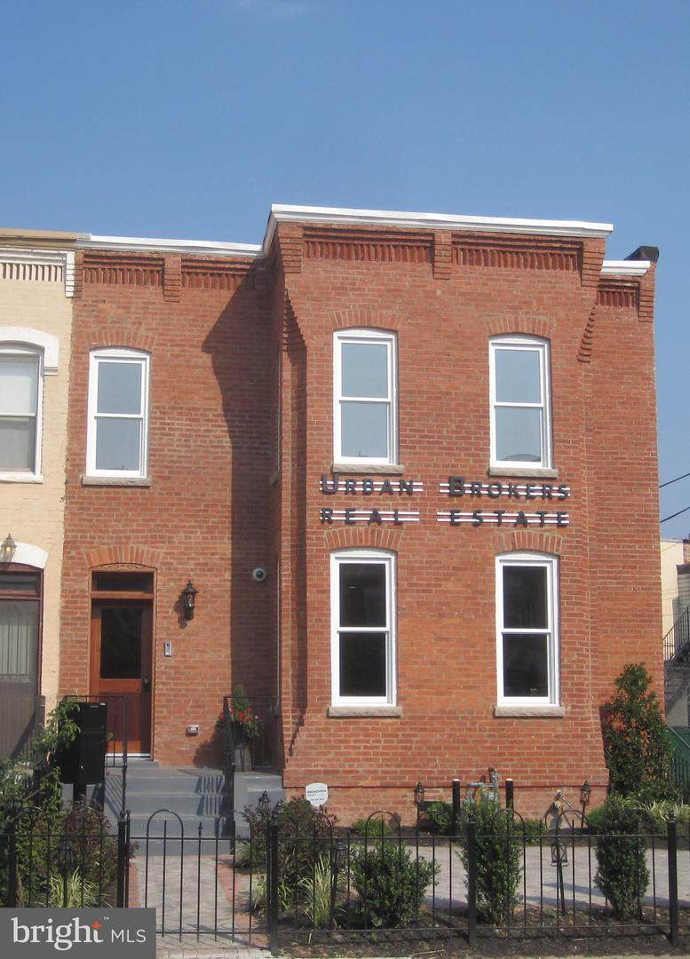 2007 Vermont Avenue - Photo 1