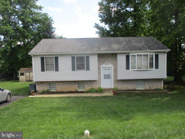 207 Bruce Court - Photo 1