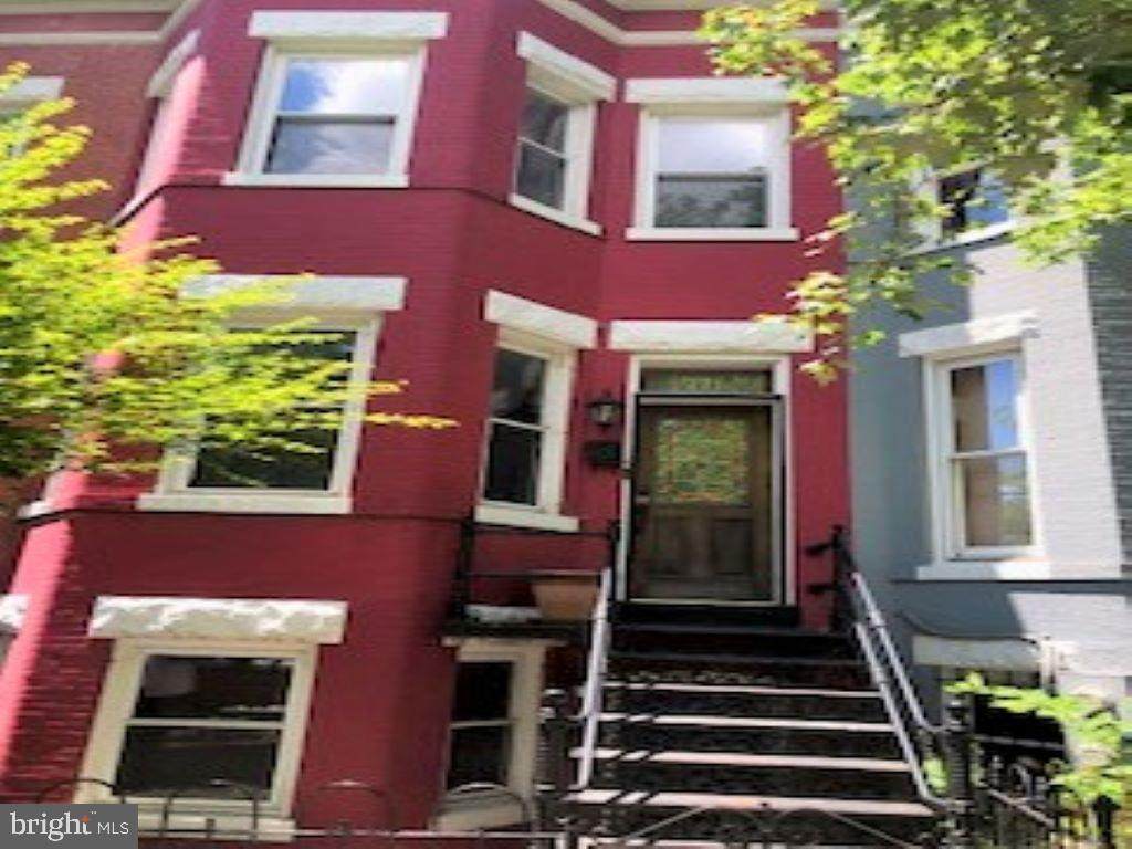 771 10TH Street - Photo 1