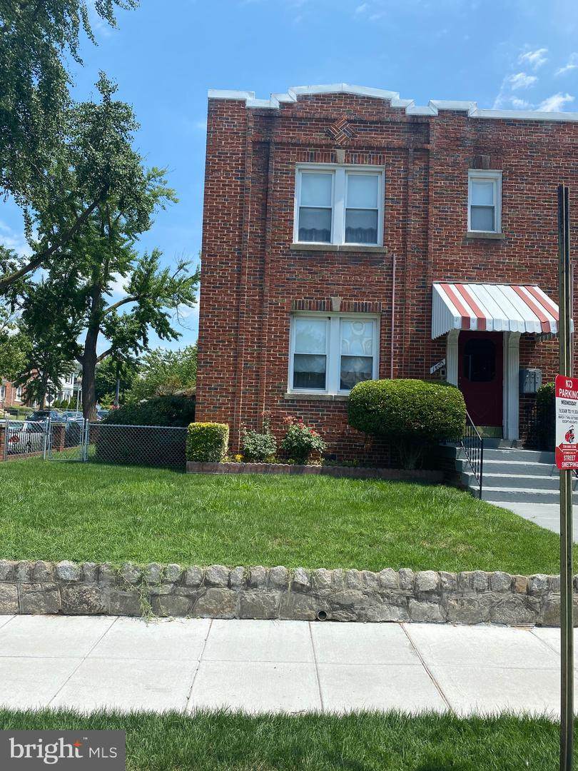1500 Oates Street - Photo 1