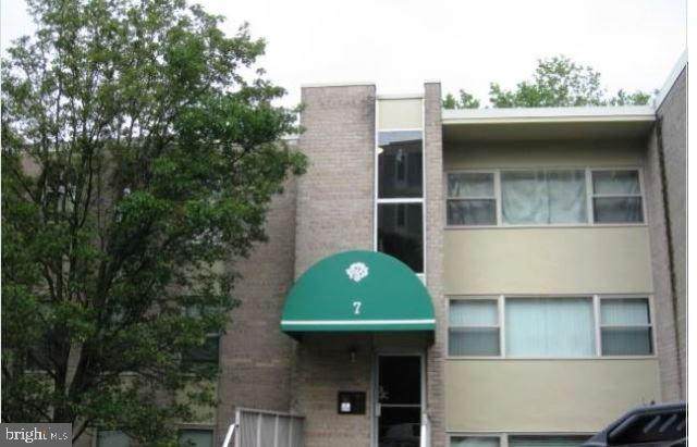 7 Canterbury Square - Photo 1