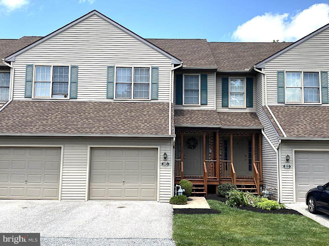 105 Oak Ridge Lane - Photo 1