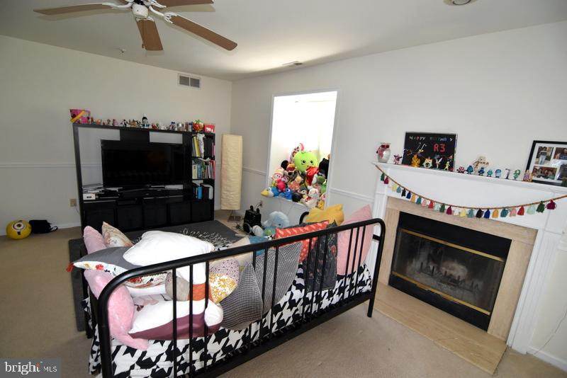 1609 Braken Avenue - Photo 1