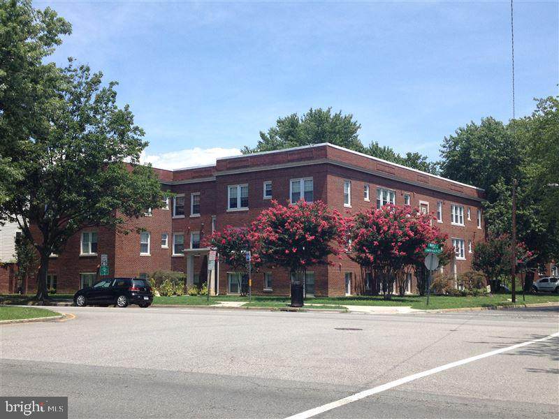 401 unit 32A Commonwealth Avenue - Photo 1