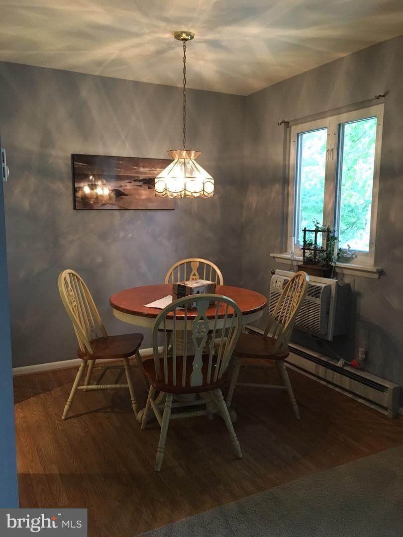 300 Winding Way - Photo 1