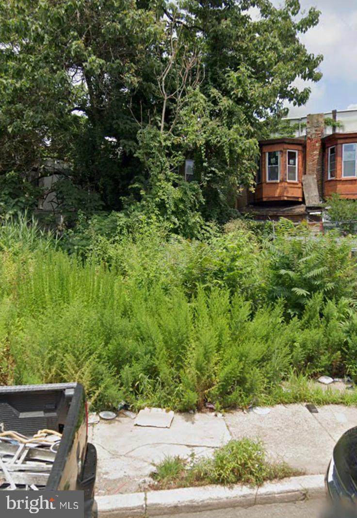 2515 Montgomery Avenue - Photo 1