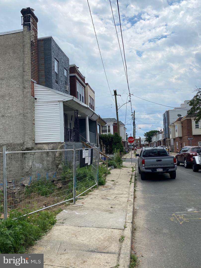 1441 Patton Street - Photo 1