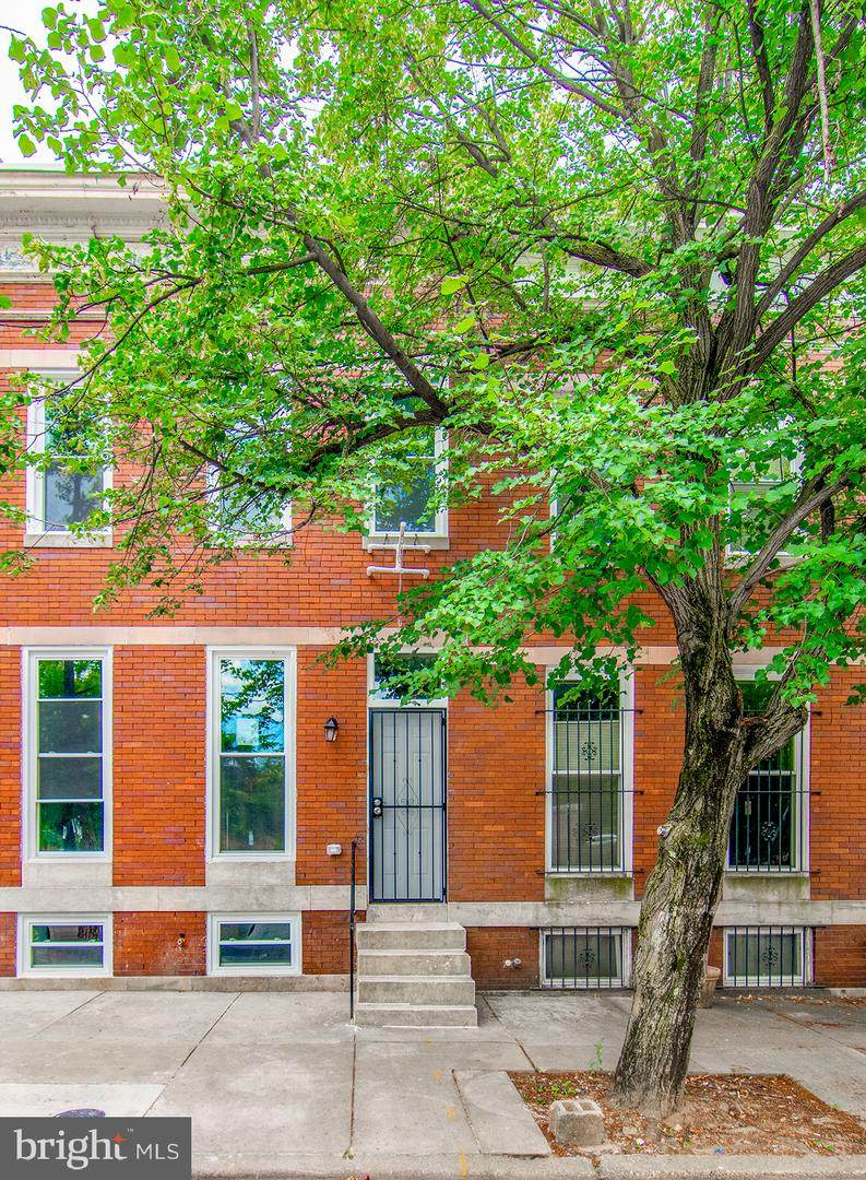 325 24TH Street - Photo 1