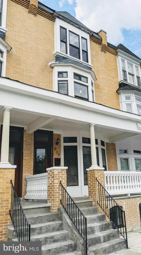 914 Whitelock Street - Photo 1