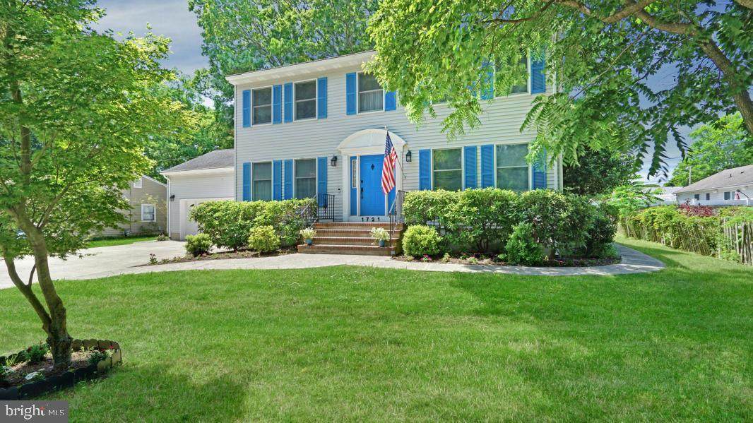 1721 Serpentine Drive - Photo 1