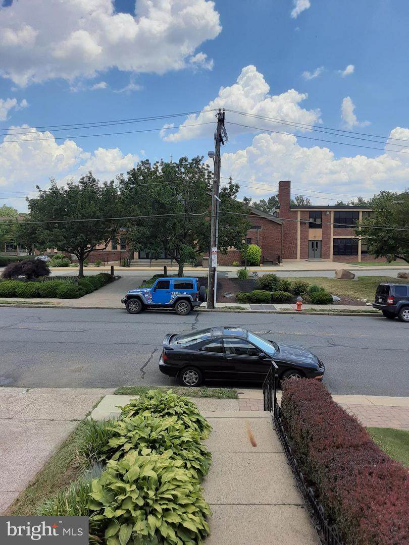 3246 Chesterfield Road - Photo 1