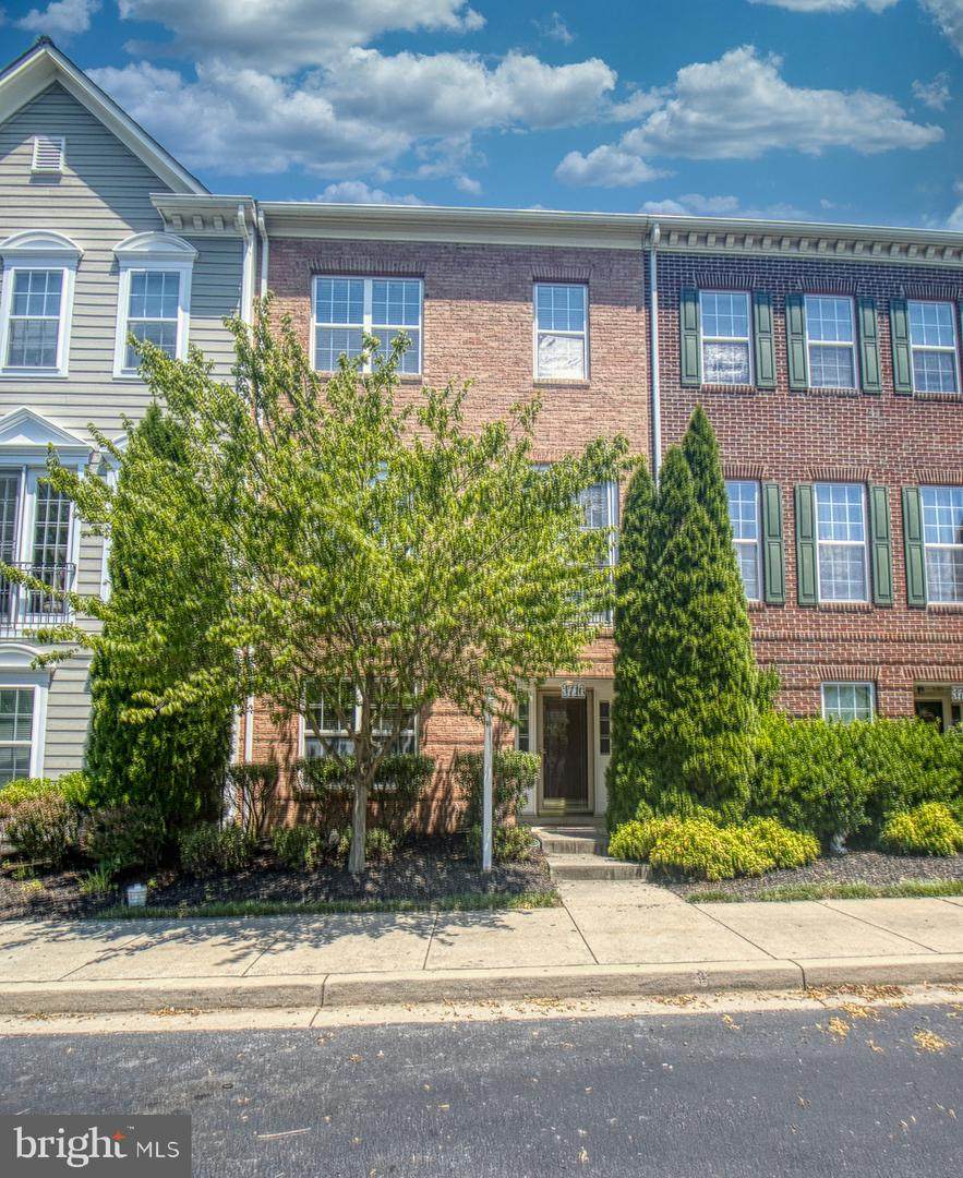 3716 Singleton Terrace - Photo 1
