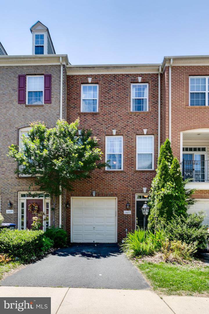 24697 Kings Canyon Square - Photo 1