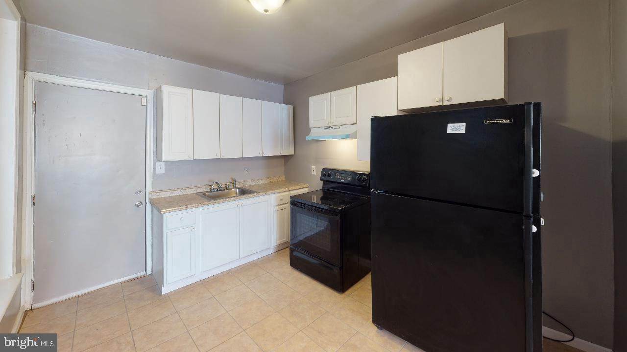 1729 Bambrey Street - Photo 1