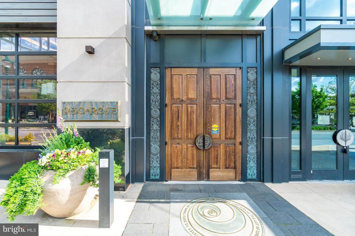 930 Rose Avenue - Photo 1