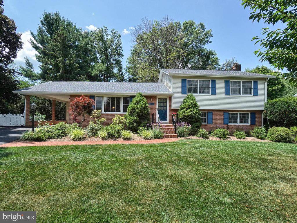 8014 Clearfield Road - Photo 1