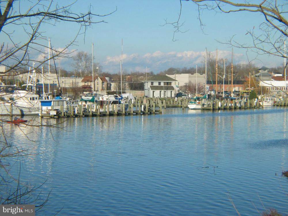 605 Wicomico Street - Photo 1