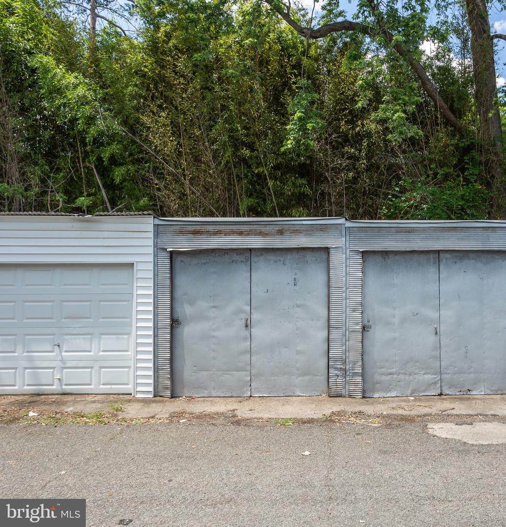 1718 34TH Street - Photo 1