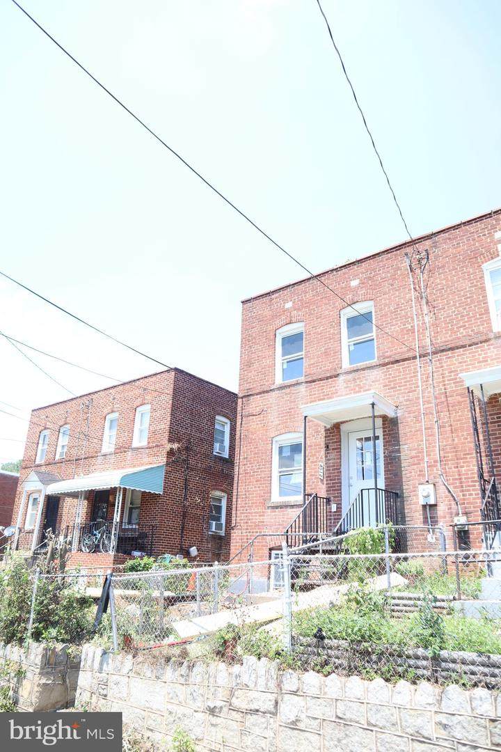 4512 Eads Place - Photo 1