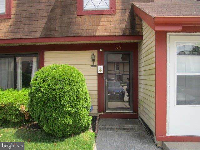 60 Chelsea Circle - Photo 1