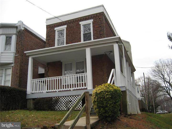 418 Jackson Avenue - Photo 1