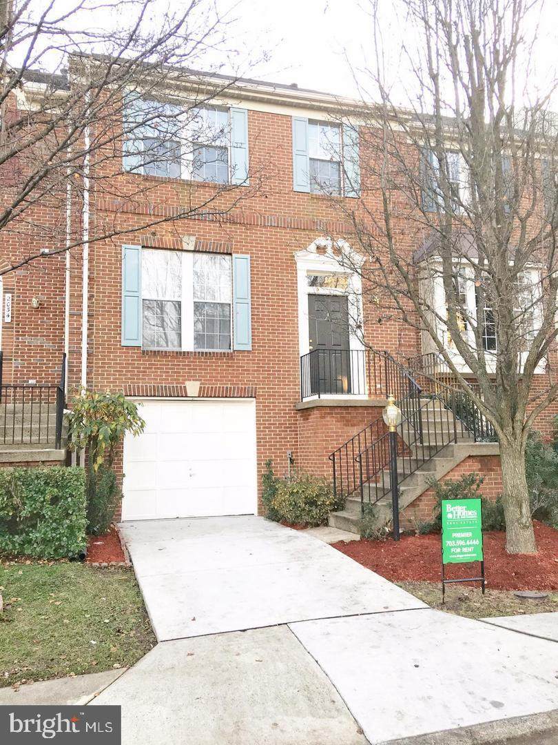2032 Madrillon Springs Court - Photo 1