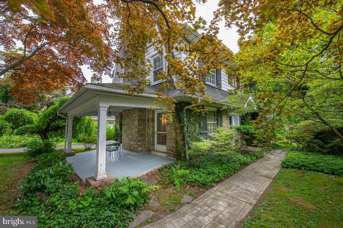 8104 Brookside Road - Photo 1