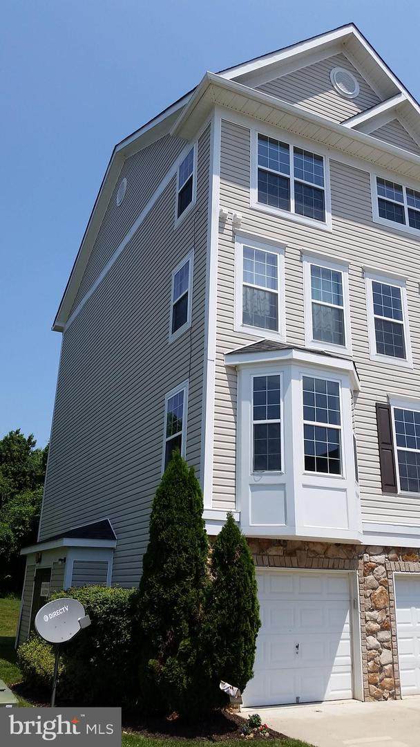 110 Mohegan Drive - Photo 1