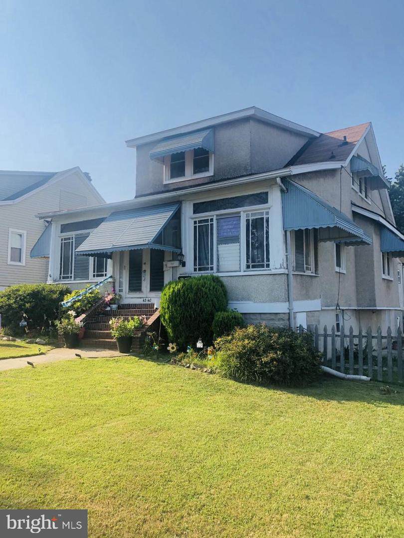 4340 Glenmore Avenue - Photo 1
